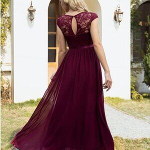 New without tags women’s burgundy dress size Large